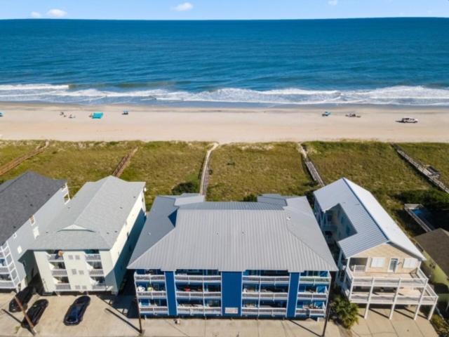 Ocean Vibes Home Carolina Beach Exterior photo